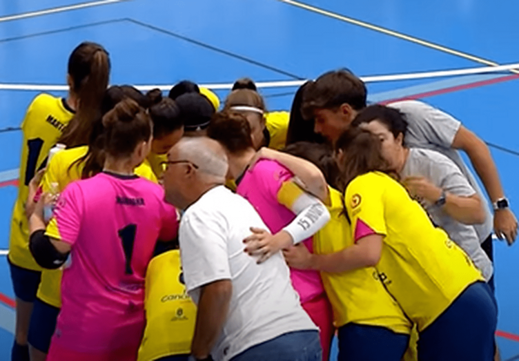 Momento del partido de este sábado/TA.